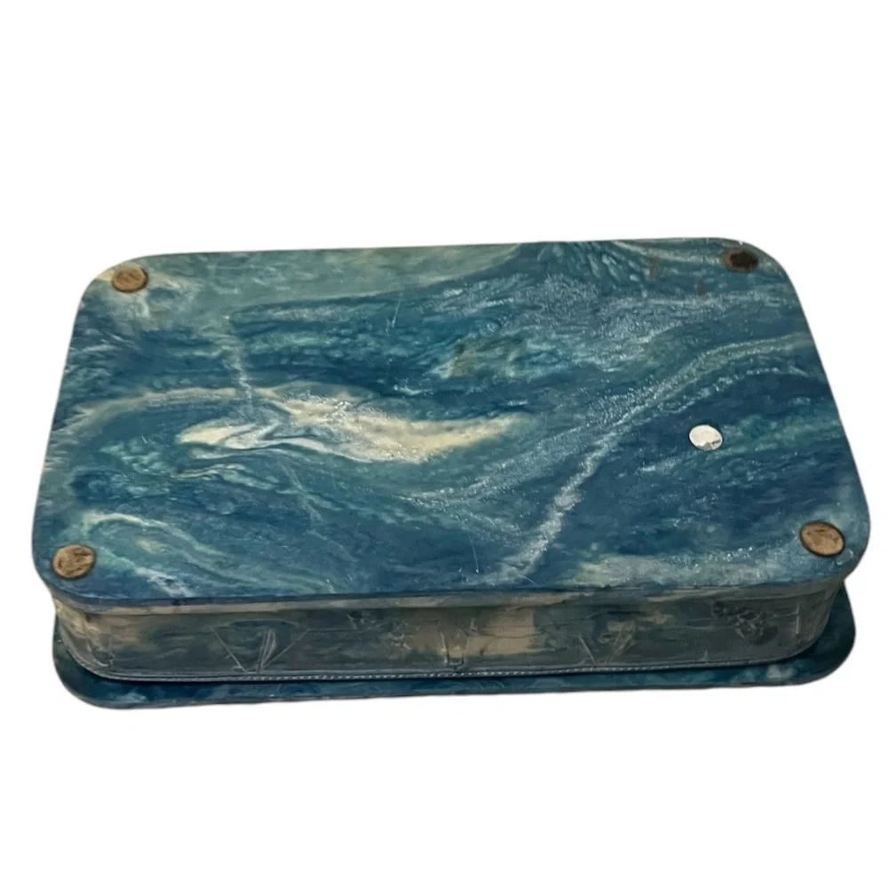 INCOLAY‎ CARVED NAUTICAL SCENES STONE BLUE &  WHITE LIDDED BOX RECTANGULAR
